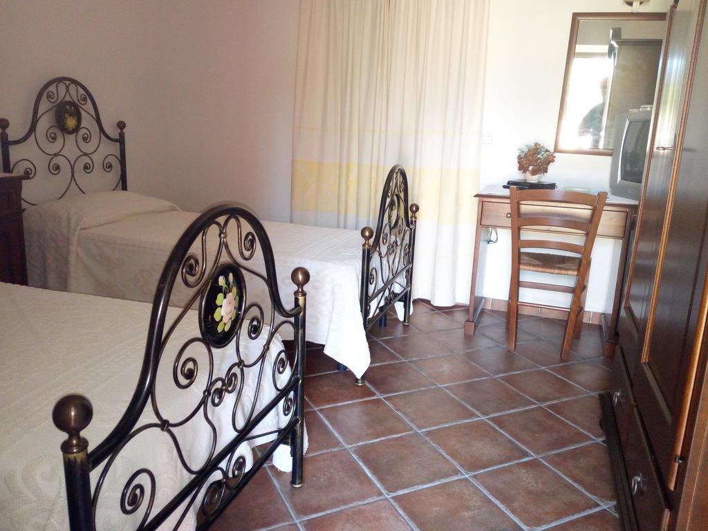 Turismo Rurale L'Agliuledda Villa ซานต์ อันโตนิโอ ดิ กาลลูรา ภายนอก รูปภาพ