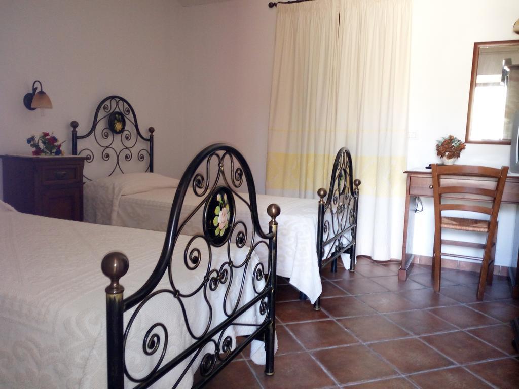 Turismo Rurale L'Agliuledda Villa ซานต์ อันโตนิโอ ดิ กาลลูรา ภายนอก รูปภาพ